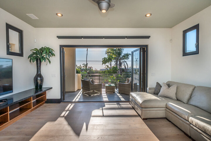 House in Oceanside, US