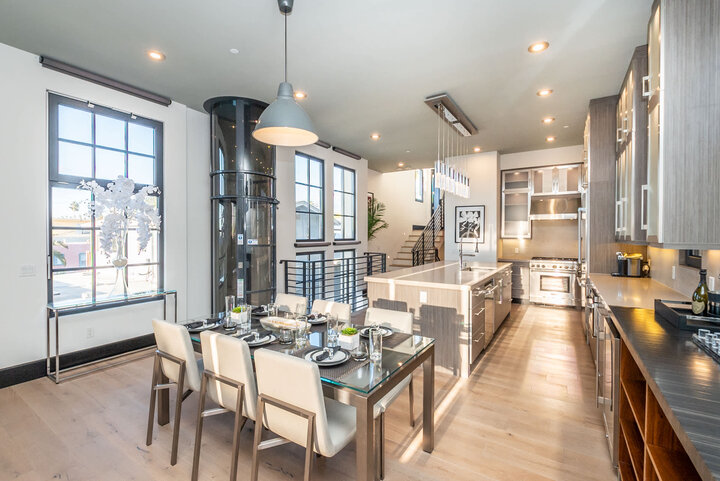 House in Oceanside, US