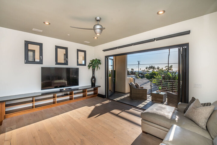 House in Oceanside, US