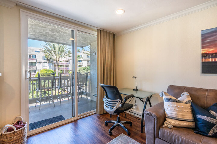 Condominium in Oceanside, US