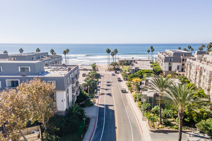 Condominium in Oceanside, US