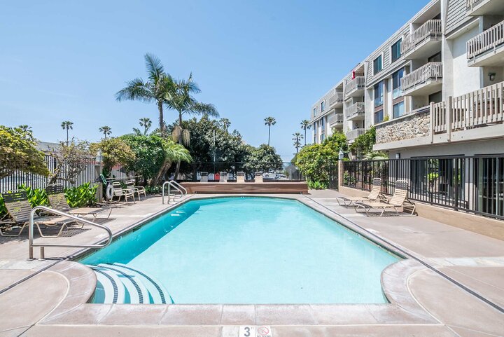 Condominium in Oceanside, US