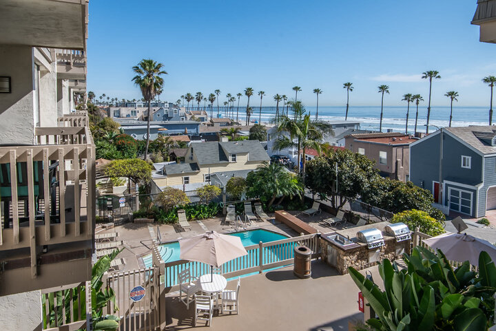 Condominium in Oceanside, US