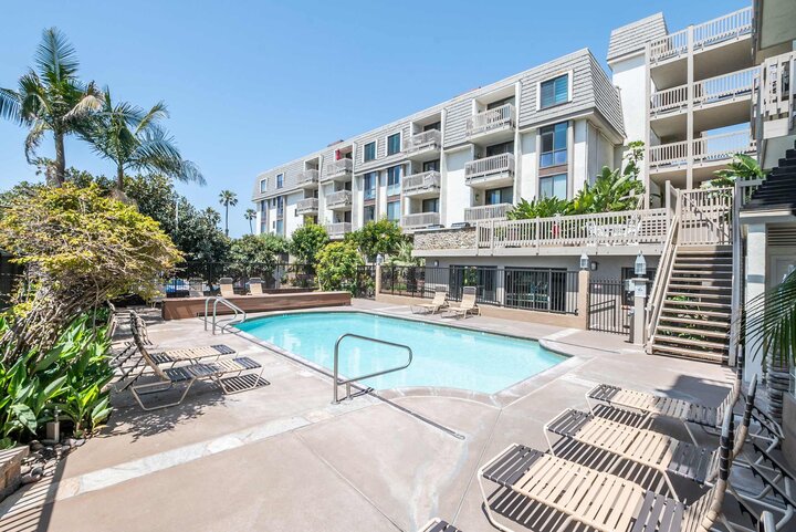 Condominium in Oceanside, US