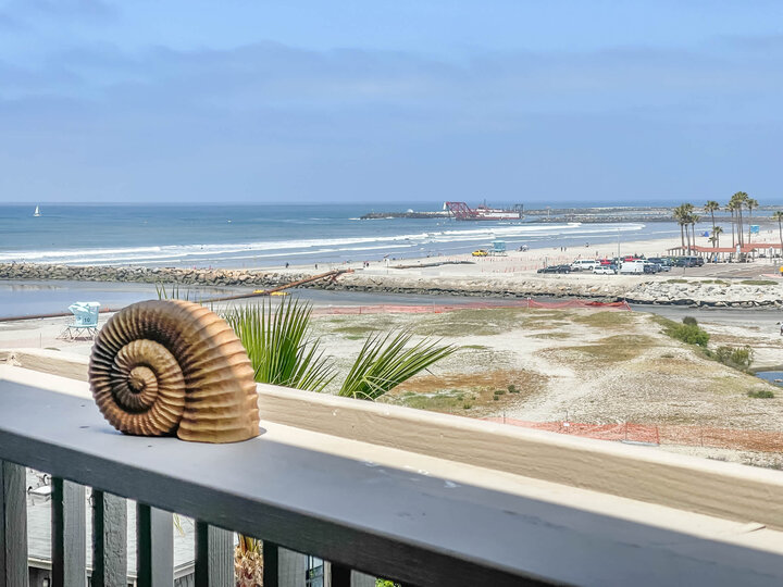 Condominium in Oceanside, US