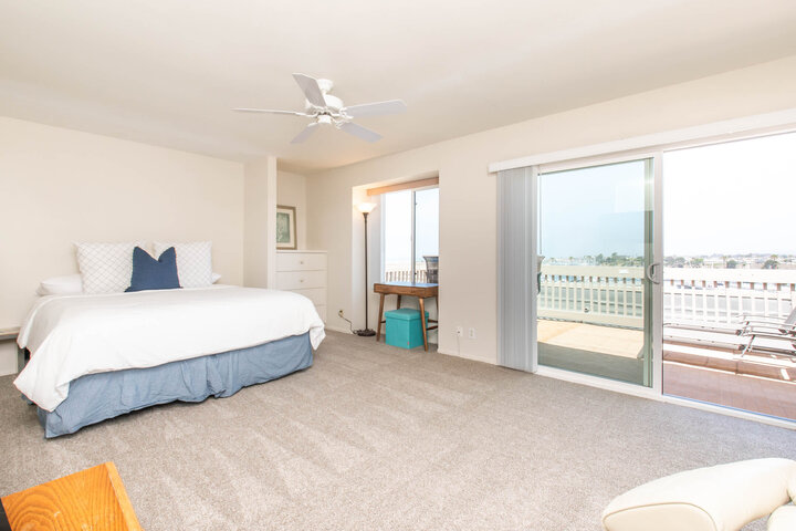 Condominium in Oceanside, US