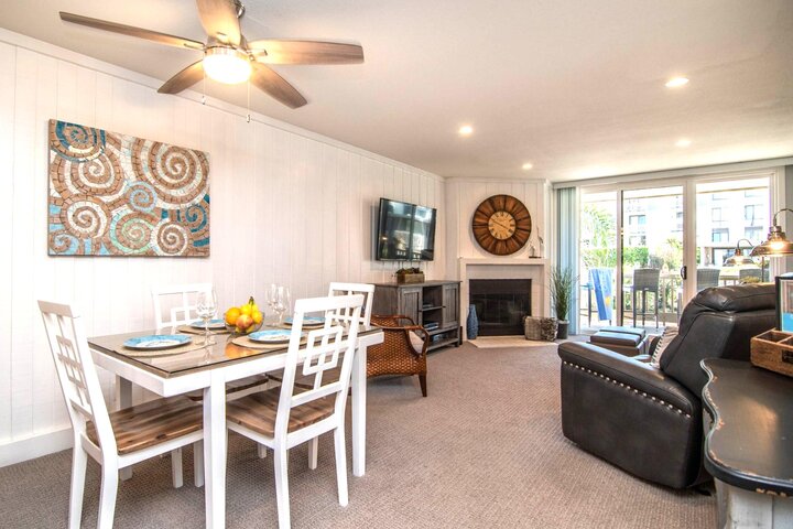 Condominium in Oceanside, US