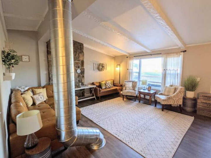 House in Accident, US