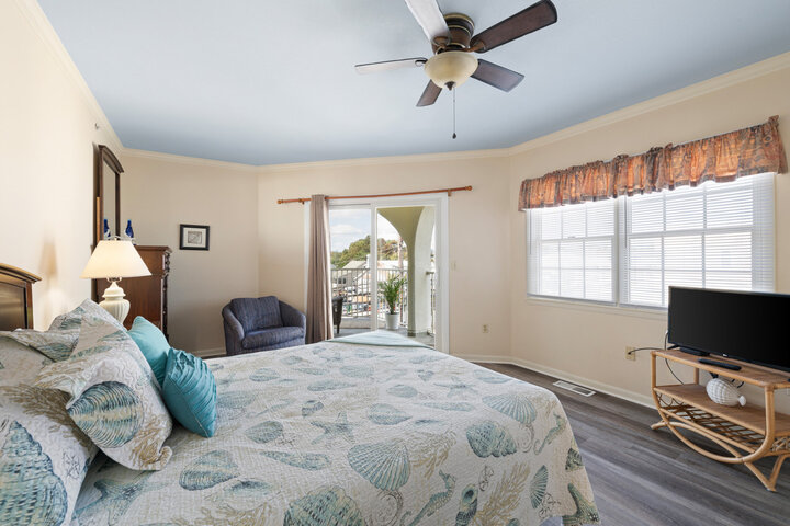 Condominium in Dewey Beach, US