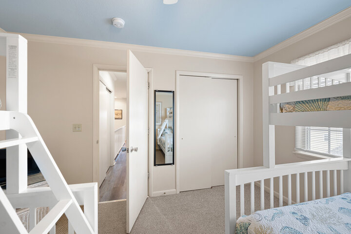 Condominium in Dewey Beach, US