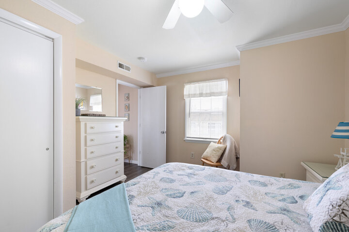 Condominium in Dewey Beach, US