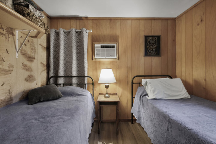 Chalet in Springfield, US