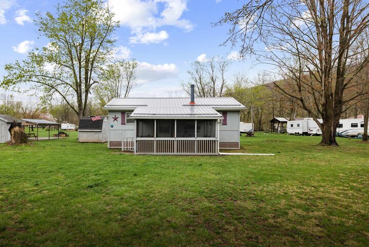 Chalet in Springfield, US