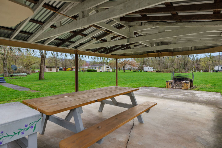 Chalet in Springfield, US