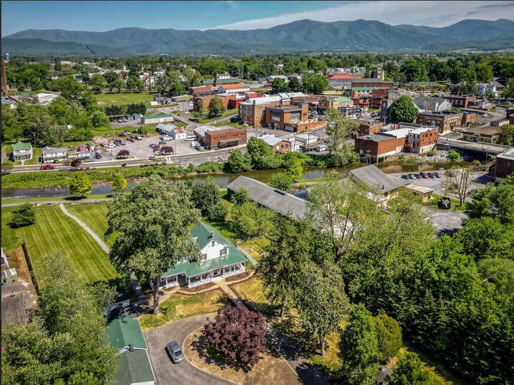 Apartment in Luray, US