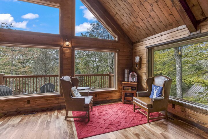 Cabin in Terra Alta, US