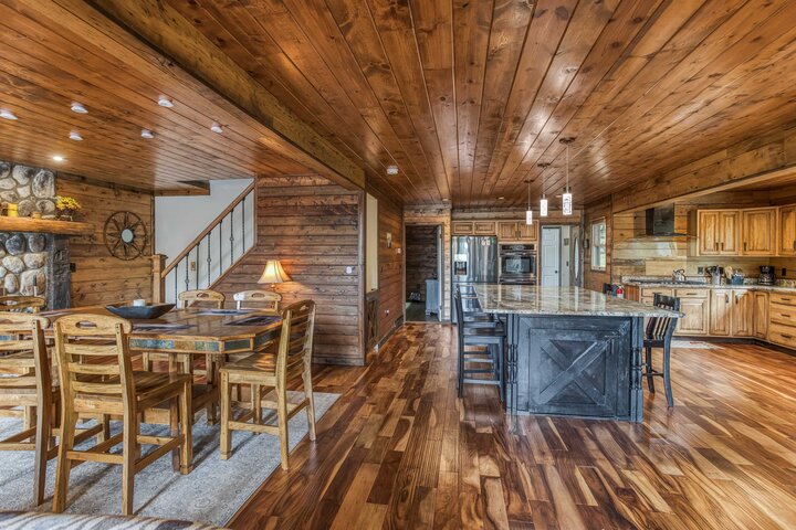 Cabin in Terra Alta, US