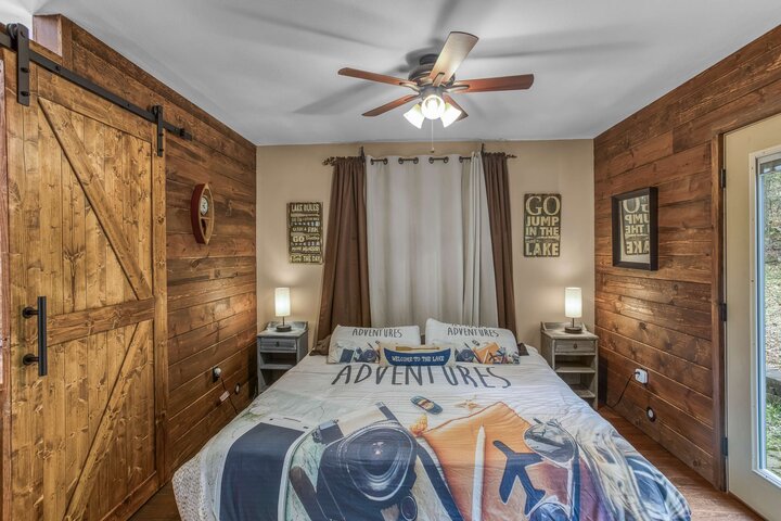 Cabin in Terra Alta, US