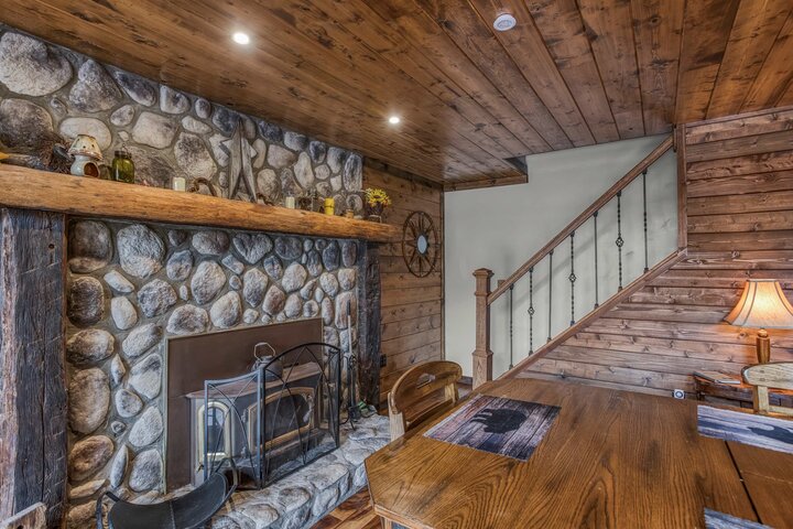 Cabin in Terra Alta, US