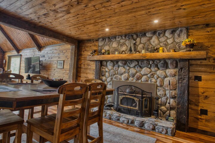 Cabin in Terra Alta, US