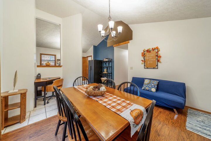 Cabin in Terra Alta, US