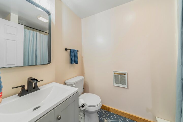 Cabin in Terra Alta, US