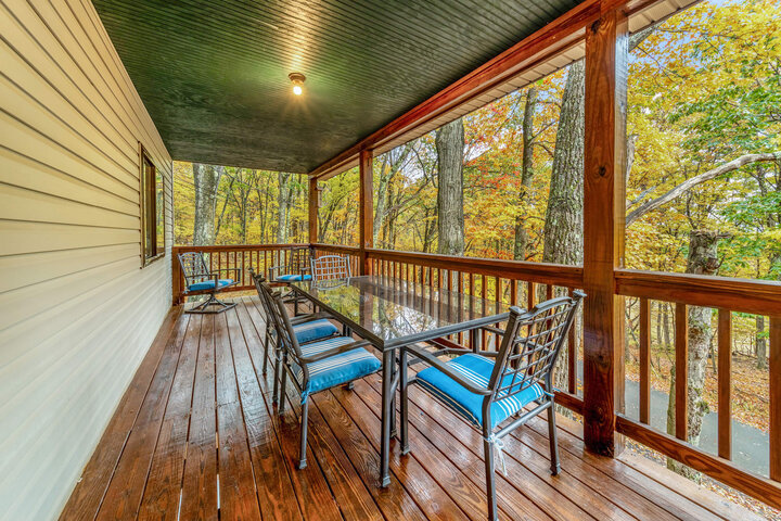 Cabin in Terra Alta, US