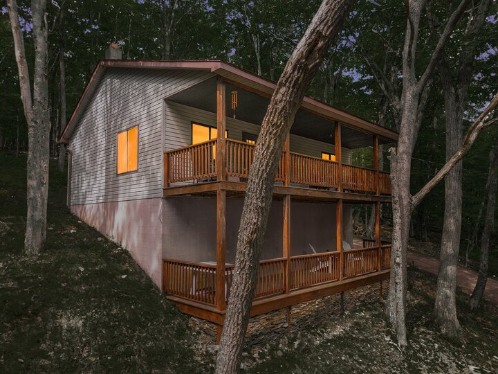 Cabin in Terra Alta, US