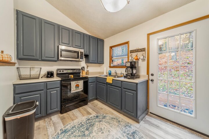 Cabin in Terra Alta, US