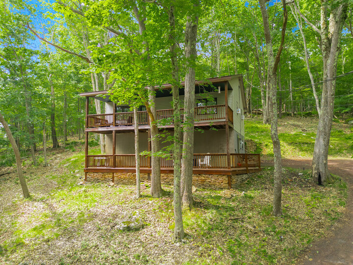 Cabin in Terra Alta, US