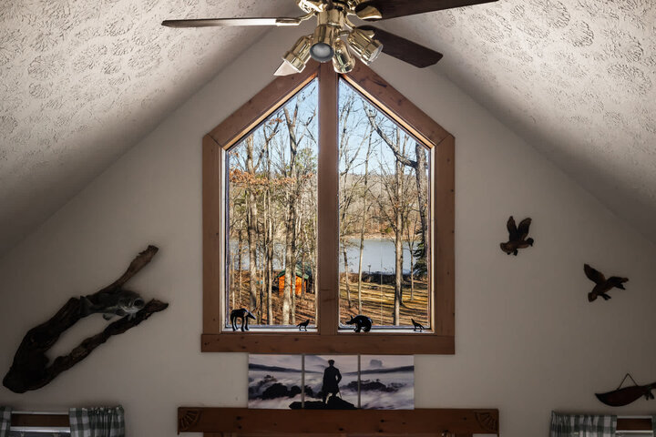 Cabin in Springfield, US