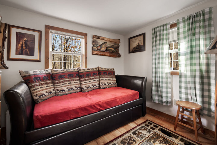 Cabin in Springfield, US