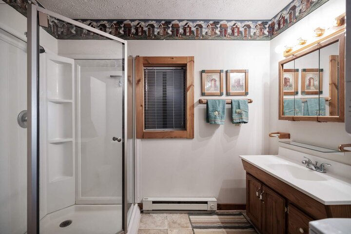 Cabin in Springfield, US