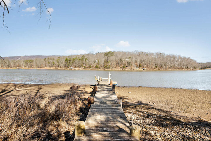 Cabin in Springfield, US
