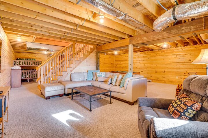 Cabin in Moorefield, US