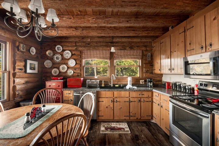 Cabin in Paw Paw, US