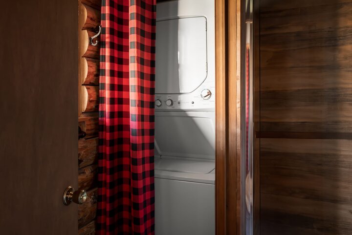 Cabin in Paw Paw, US