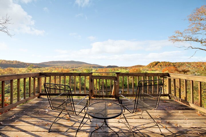 Cabin in Paw Paw, US