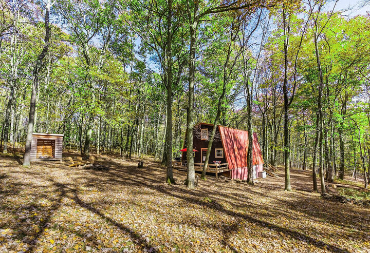 Cabin in Terra Alta, US