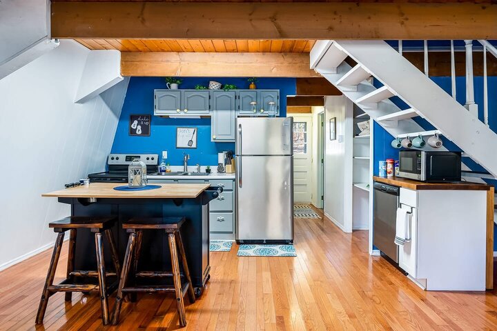 Cabin in Terra Alta, US