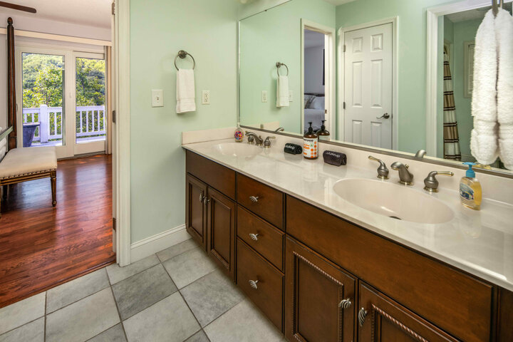 House in Asheville, US