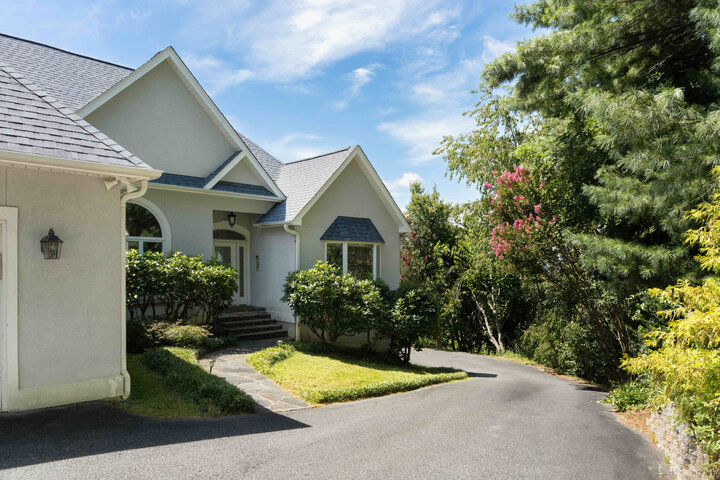 House in Asheville, US