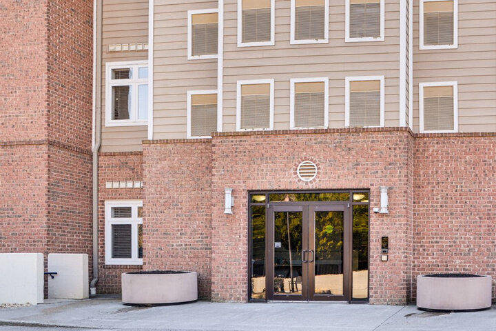 Apartment in Huddleston, US