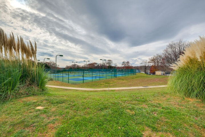 Apartment in Huddleston, US