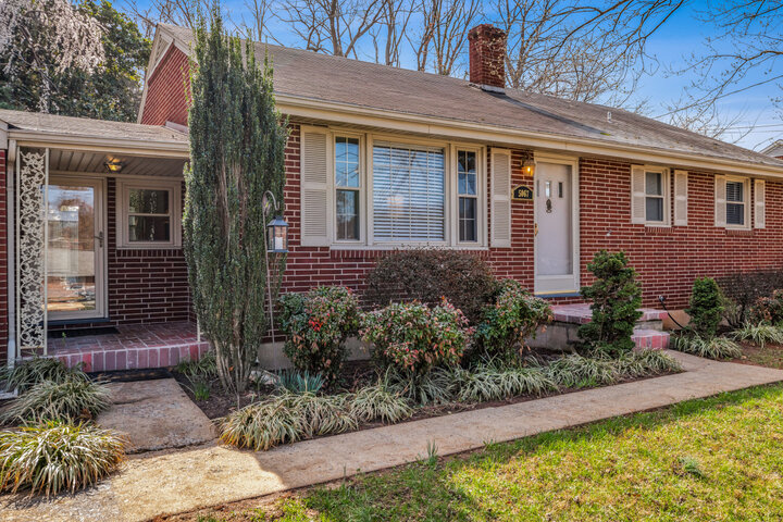 House in Collinsville, US