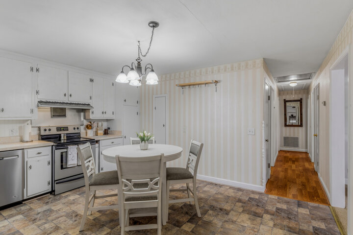 House in Collinsville, US