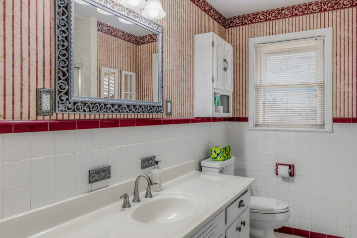 House in Collinsville, US