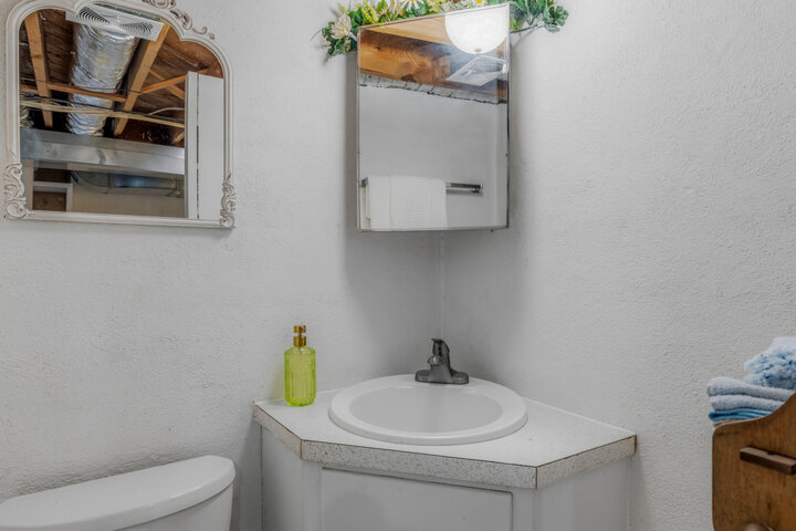 House in Collinsville, US