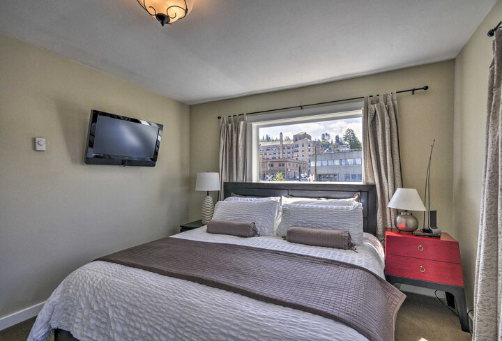 House in Astoria, US