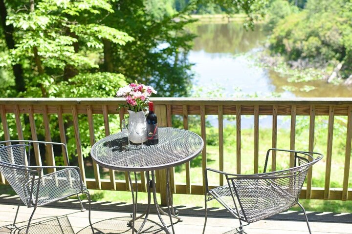 Cabin in Colonial Beach, US